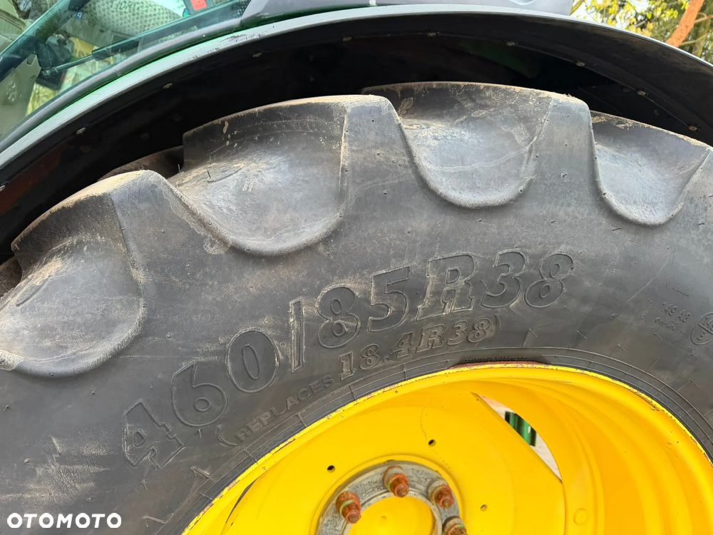 John Deere 6125R - 23