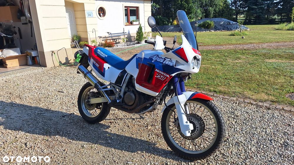 Honda XRV