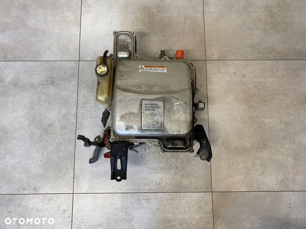 TOYOTA PRIUS II PRZETWORNICA INWERTER G9200-47111