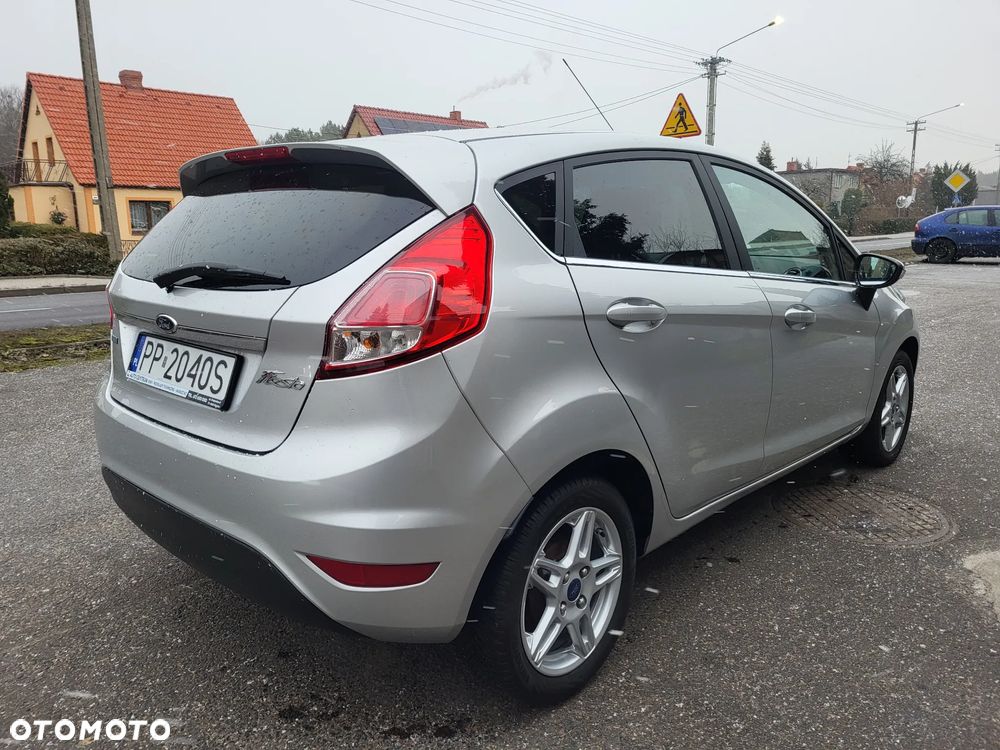 Ford Fiesta 1.0 EcoBoost Titanium - 14