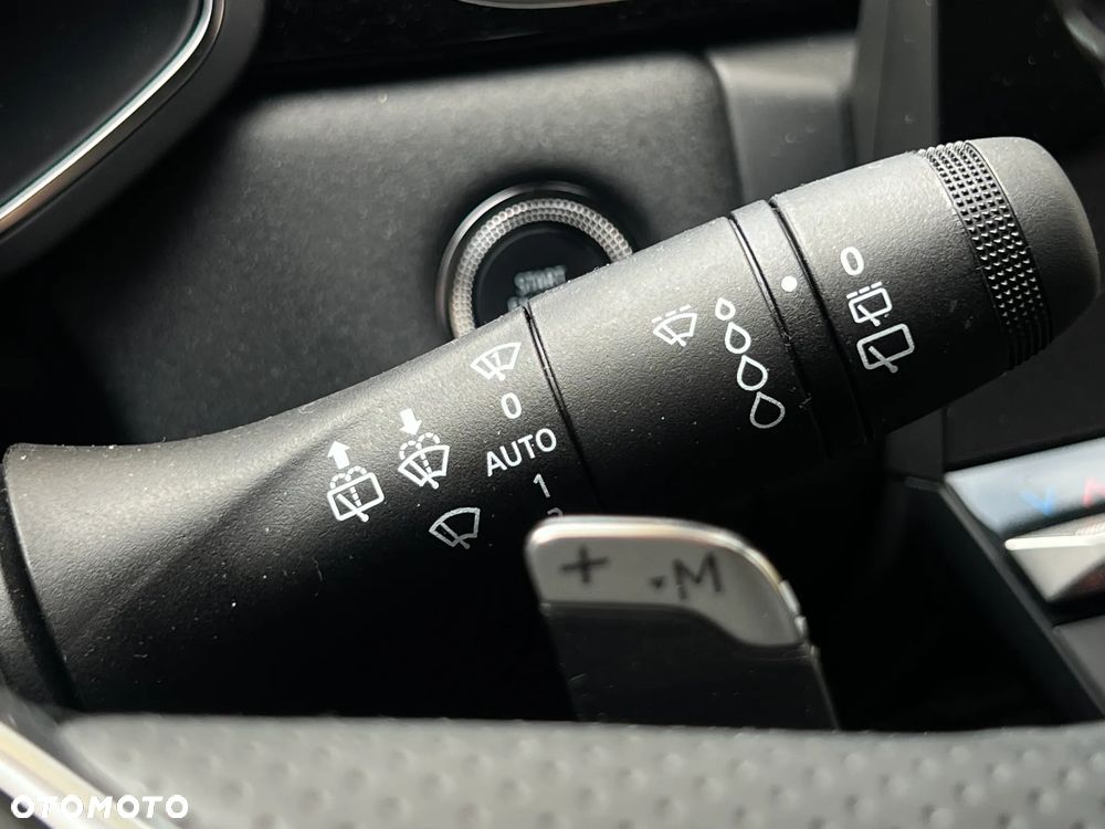 Mitsubishi Grandis - 32