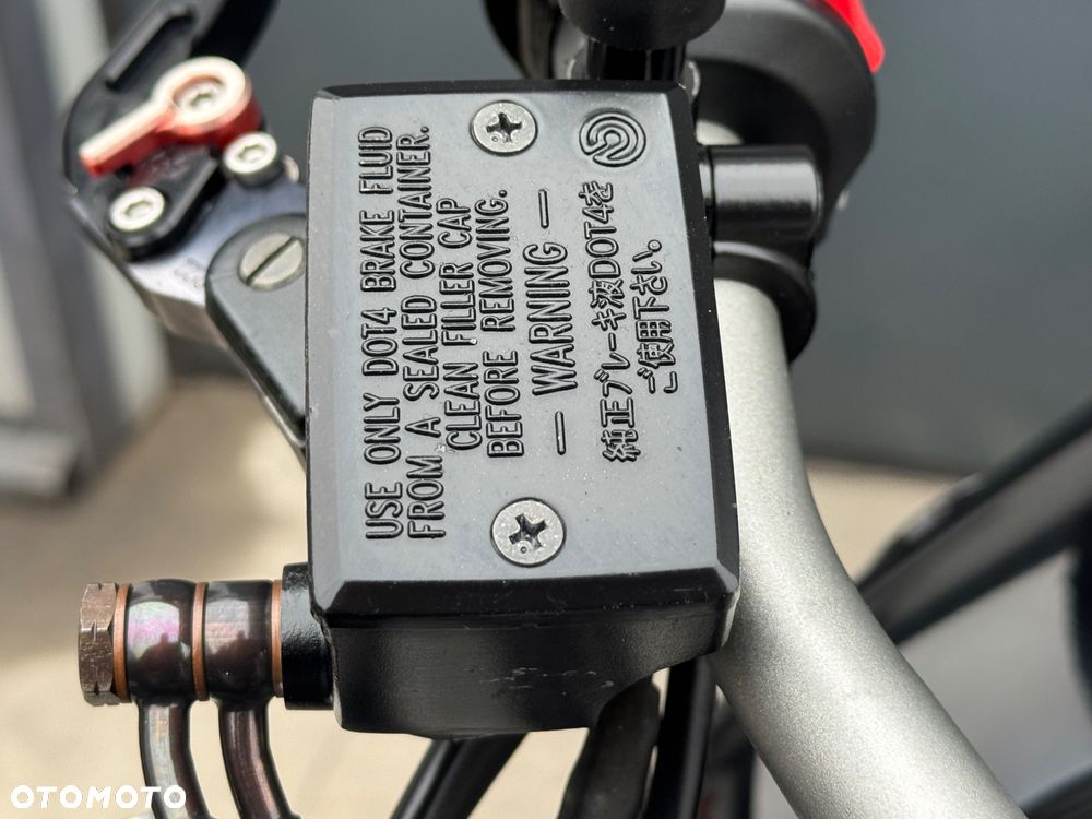 Yamaha FZ - 22
