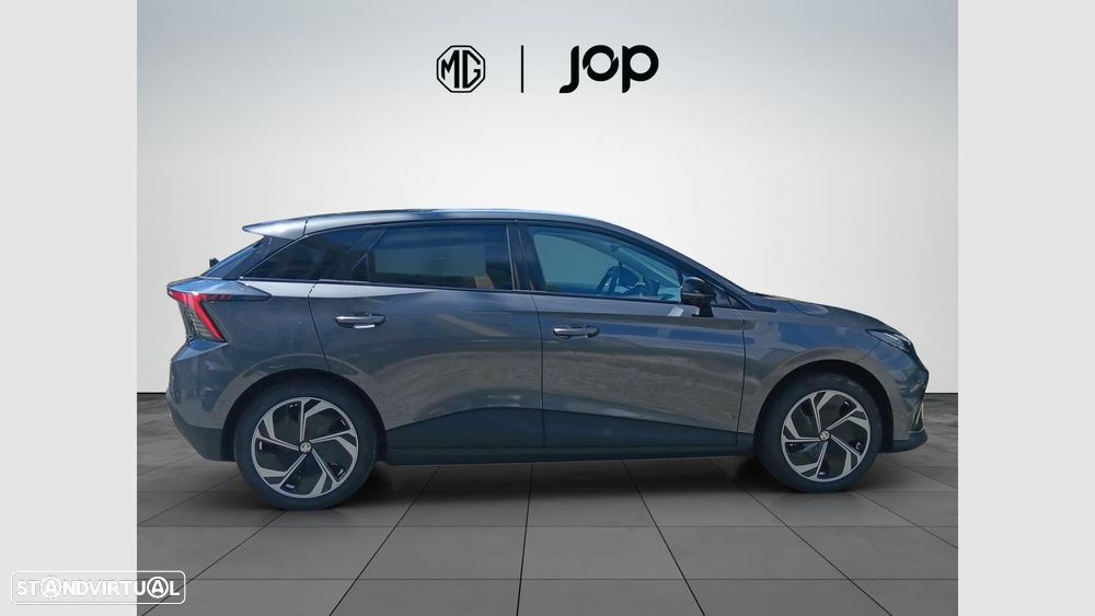 MG MG4 64 kWh Luxury - 7