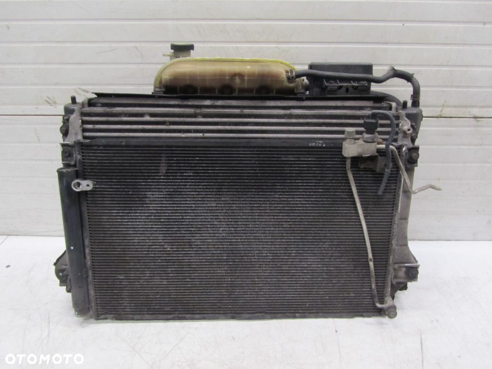 corolla verso II 2.2D komplet chłodnic-wentylatory - 4