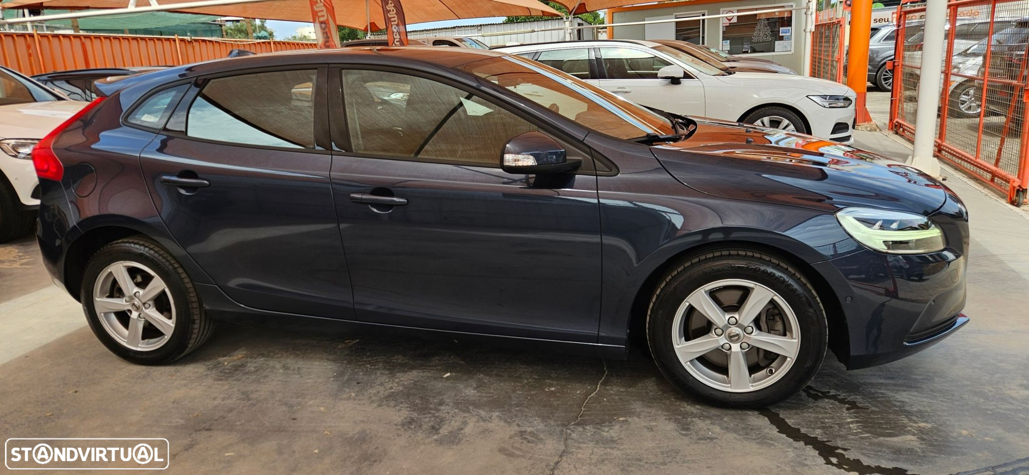 Volvo V40 2.0 D3 Momentum - 6