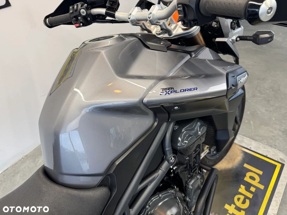 Triumph Tiger - 17