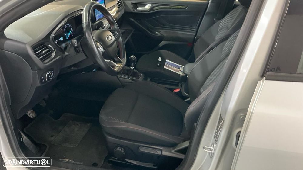 Ford Focus SW 1.5 TDCi EcoBlue Active - 5