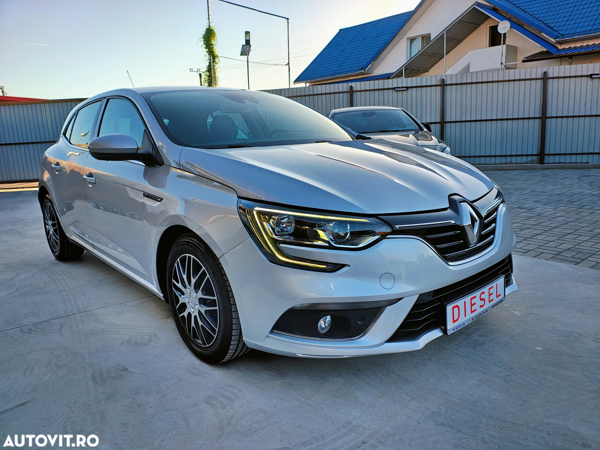 Renault Megane BLUE dCi Business - 16
