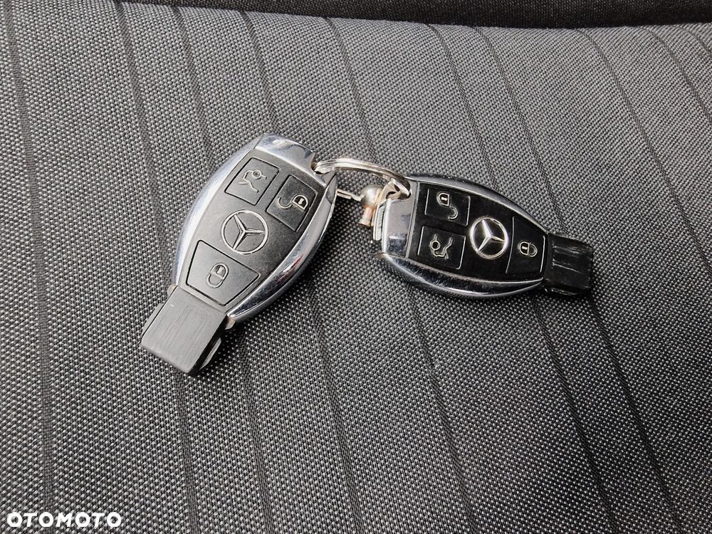 Mercedes-Benz Klasa C 180 (BlueTEC) d - 34