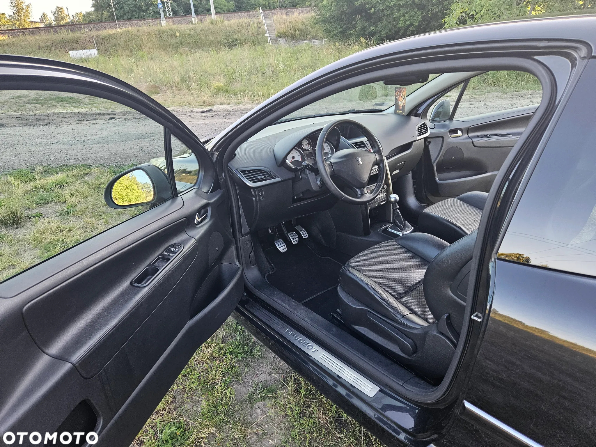 Peugeot 207 1.6 THP Allure - 5