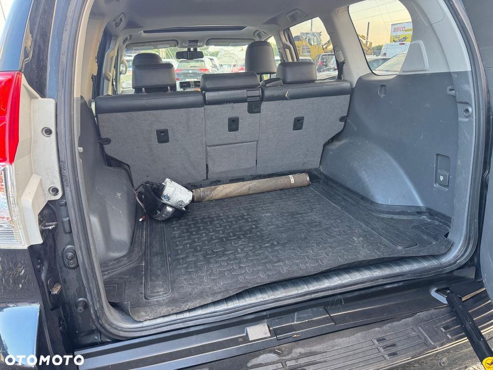 Toyota Land Cruiser 3.0 D-4D Automatik 60th Anniversary - 31