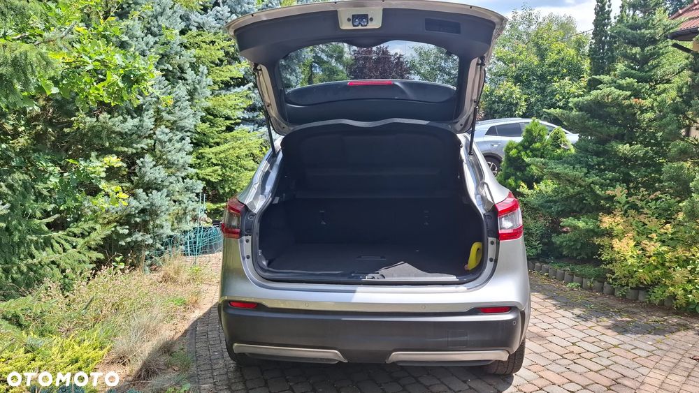 Nissan Qashqai 1.6 DCi Xtronic TEKNA - 11