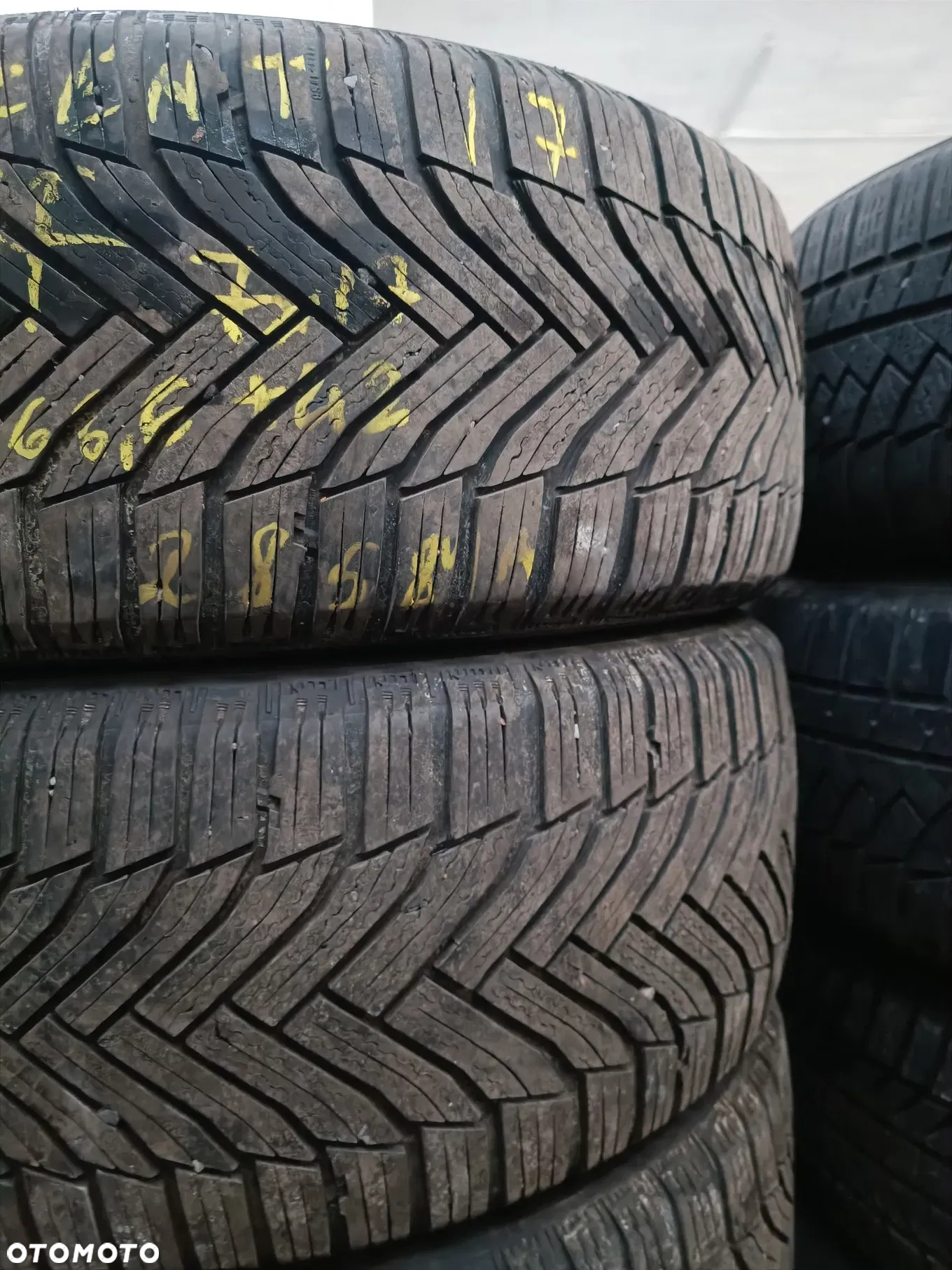 5x112 Alufelgi Felgi Aluminiowe 17 Koła Zimowe AUDI Q3 Q2 A4 B5 B6 B7 B8 b9 A6 C6 C5 A3 8P 8V VW TIGUAN PASSAT B5 B6 B7 B8 Golf 6 7 Touran SHARAN II 2 SEAT EXEO Ateca Leon ALHAMBRA II 2 SKODA YETI Octavia SUPERB Mercedes E-klasa 225/50 7,5mm - 8