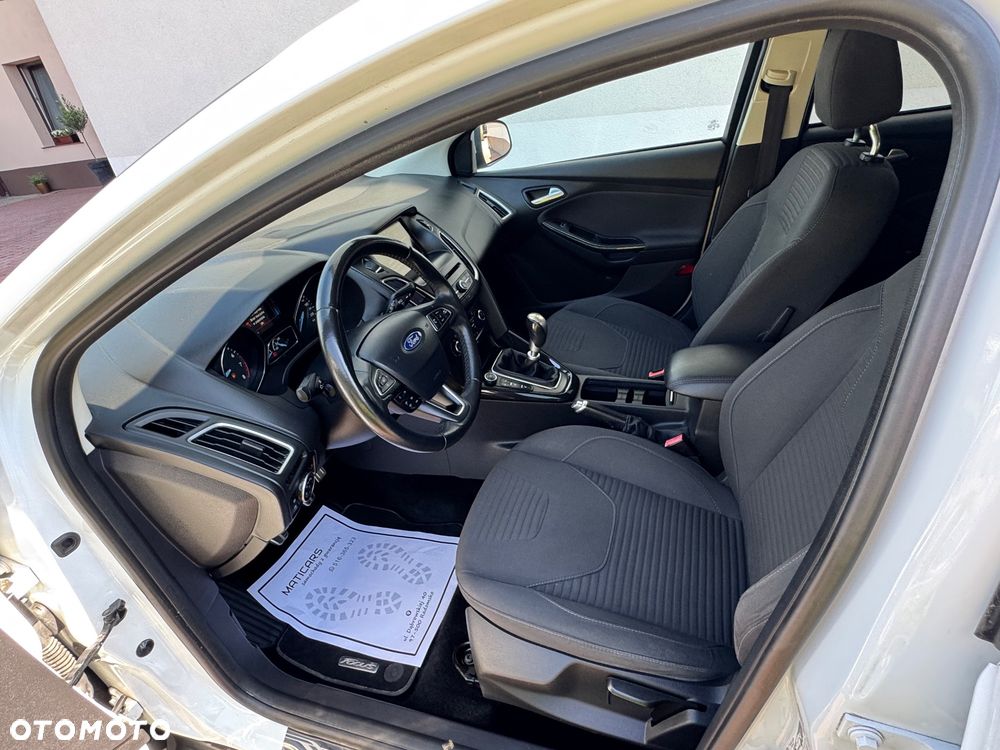 Ford Focus 1.5 EcoBoost STart-Stopp-System TITANIUM - 27