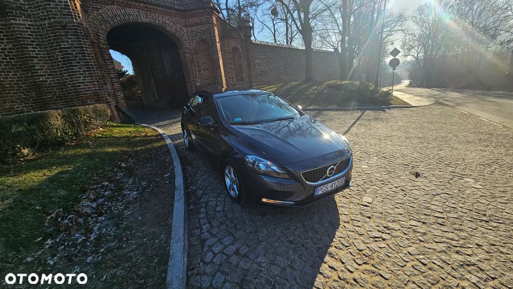 Volvo V40 D2 Drive-E Kinetic - 2