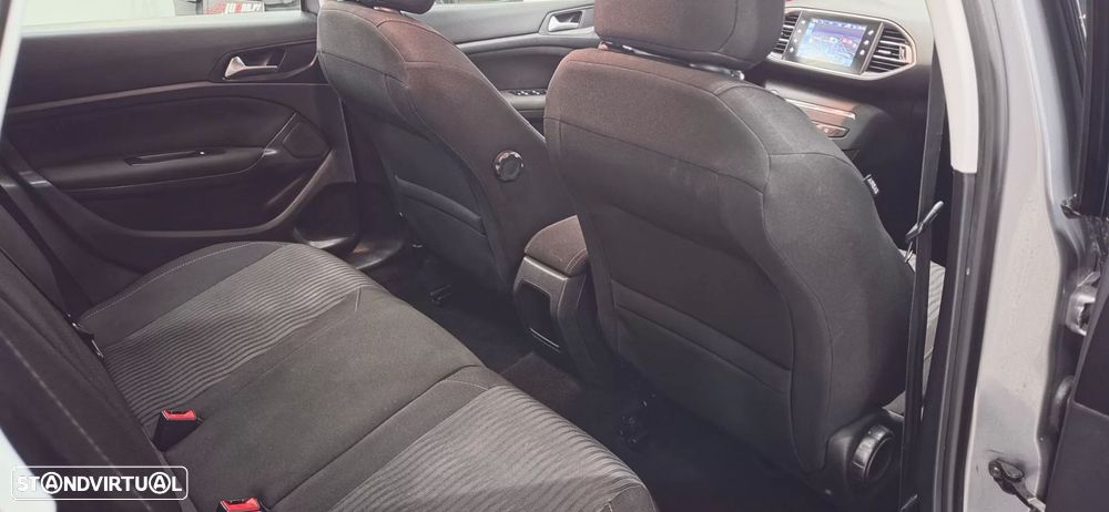 Peugeot 308 SW 1.6 e-HDi Access - 26