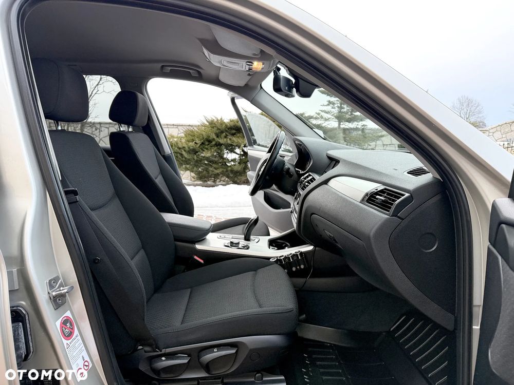 BMW X3 xDrive20d - 27