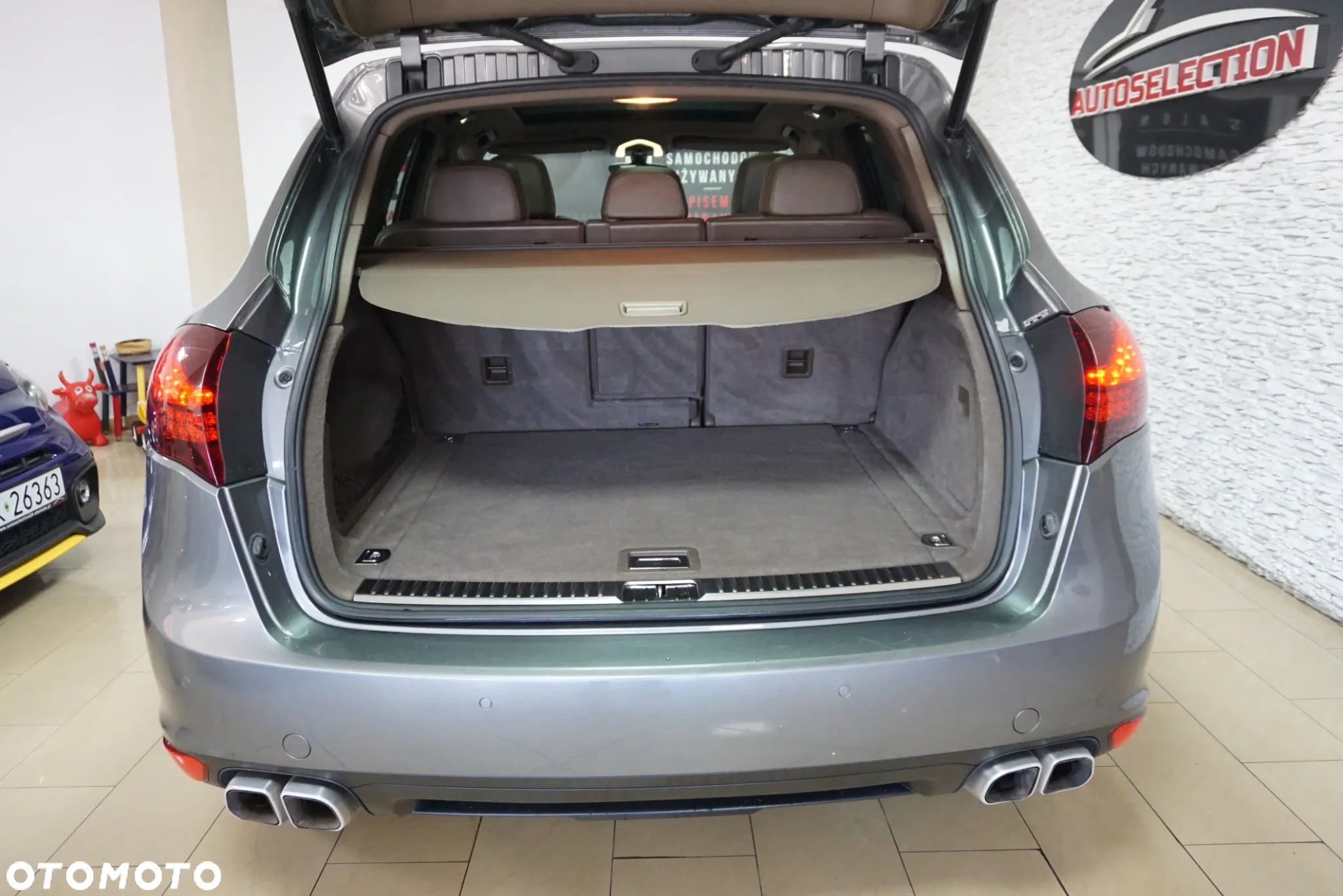 Porsche Cayenne Diesel Platinum Edition - 15