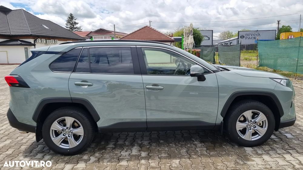 Toyota RAV4 - 4