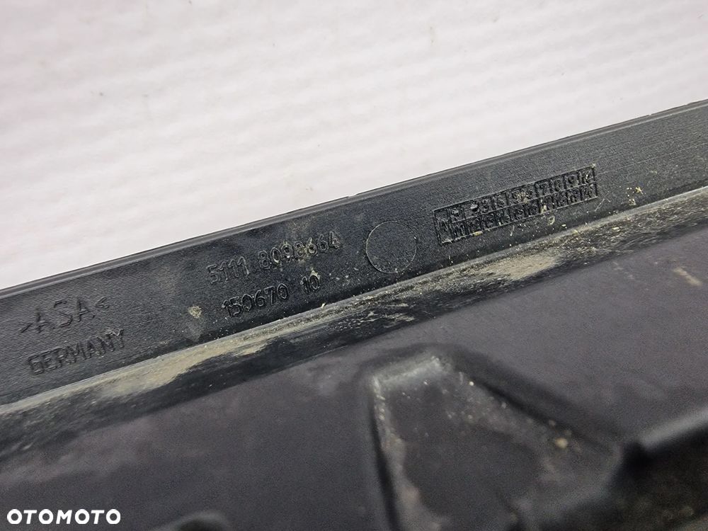 BMW G30 / G31 LIFT M-PAKIET 20- KRATKA ŚRODKOWA ZDERZAKA PRZEDNIEGO PRZÓD , NR 51118098664 , NR AUKCJI KR42 - 16