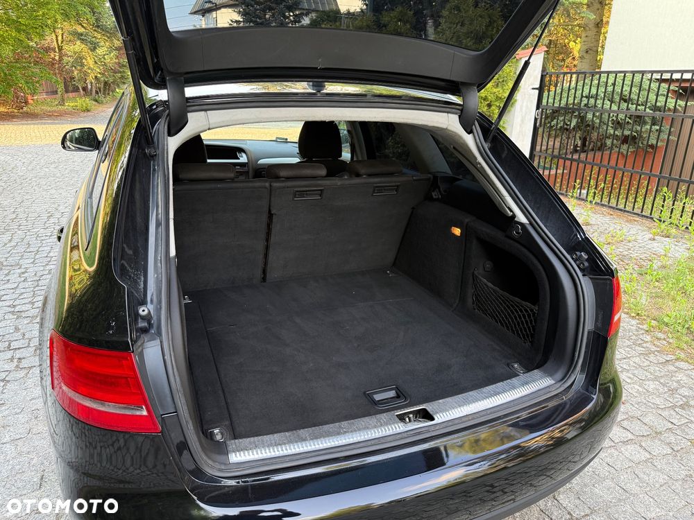 Audi A4 Avant 2.0 TDI - 10