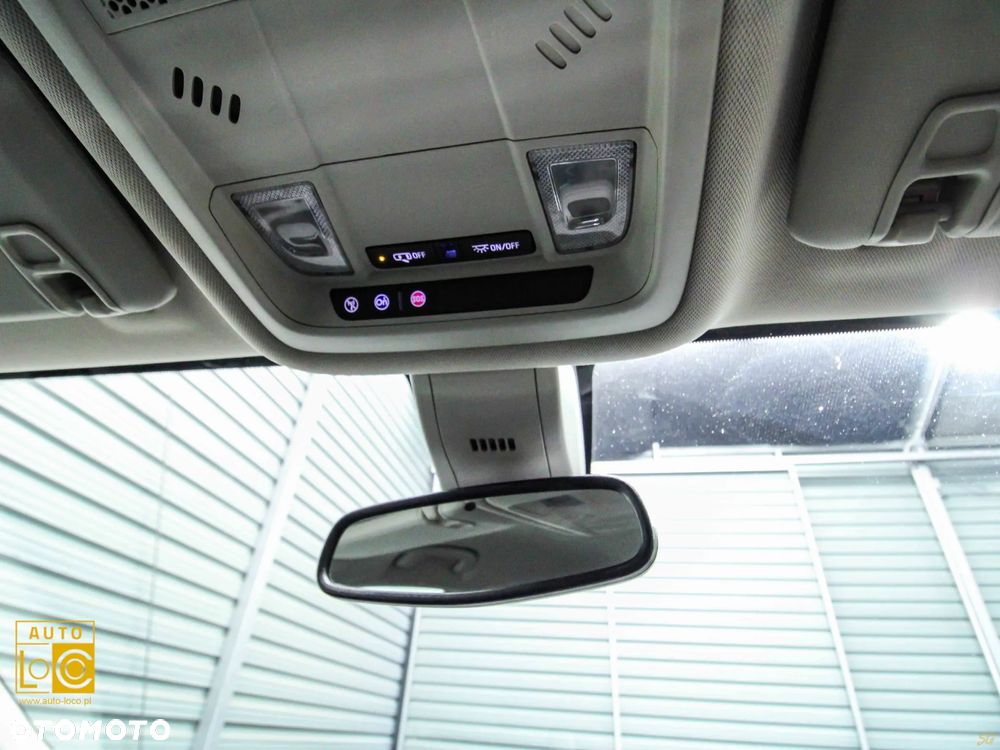 Opel Insignia 2.0 BiTrb D 4x4 Automatik Exclusive - 36