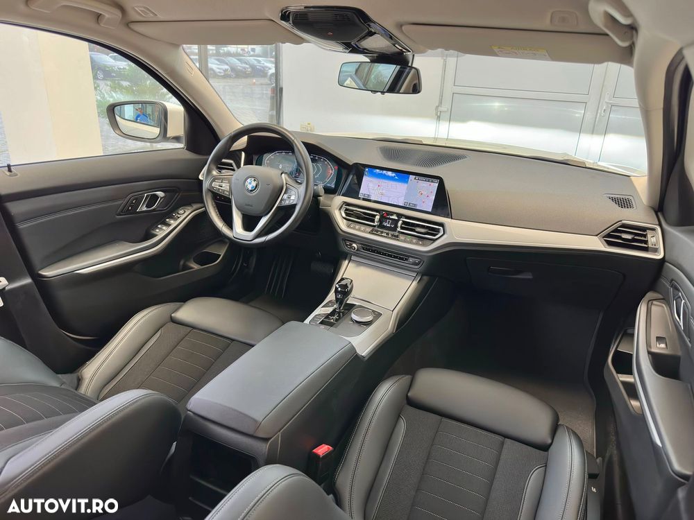 BMW Seria 3 318d Touring Aut. Sport Line - 7