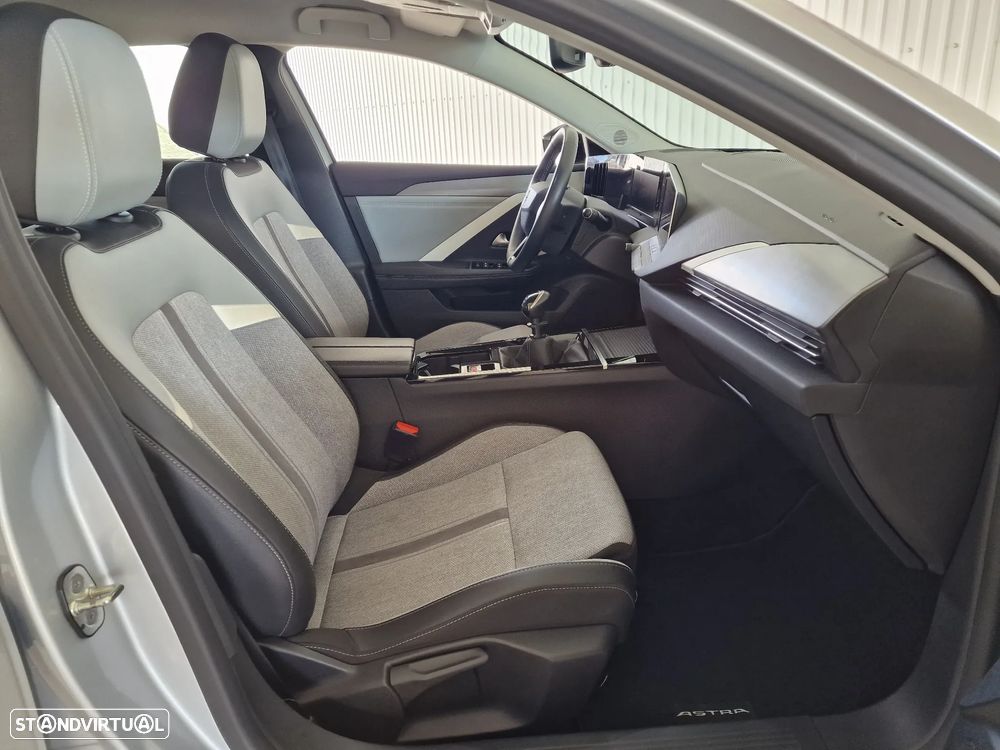 Opel Astra 1.5 D Elegance - 13
