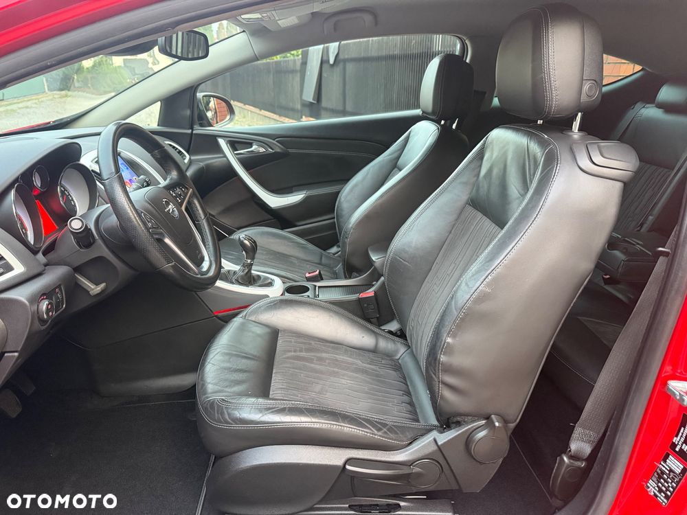 Opel Astra 1.6 Turbo Sport - 25