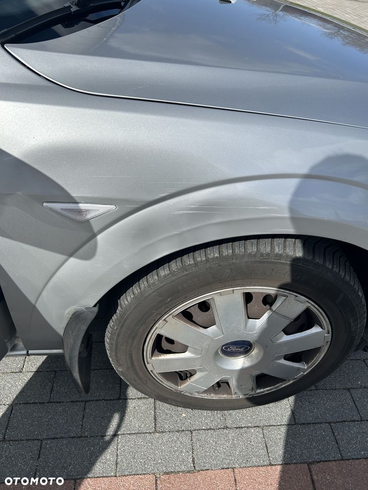 Ford Mondeo 1.8 Silver X - 14