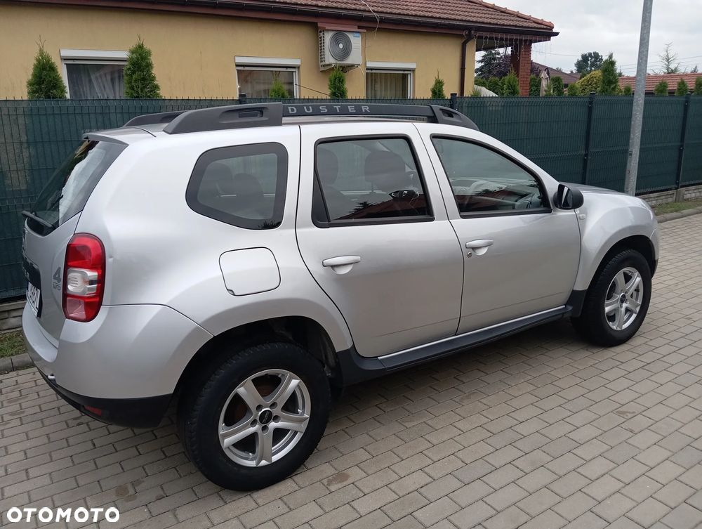 Dacia Duster 1.6 SCe Laureate 4x4 S&S - 16