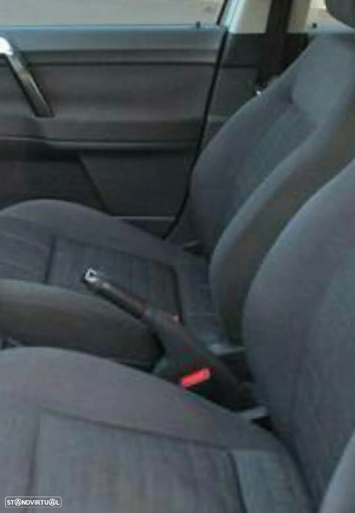 VW Polo 1.4 TDi Confortline - 6