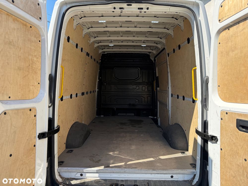 Volkswagen E Crafter - 22