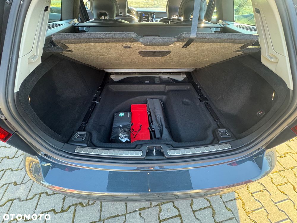 Volvo V60 D4 Geartronic Momentum - 13