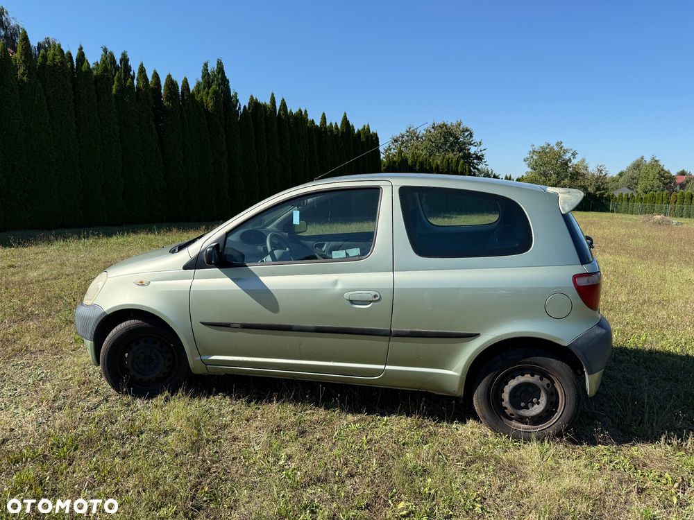 Toyota Yaris - 2