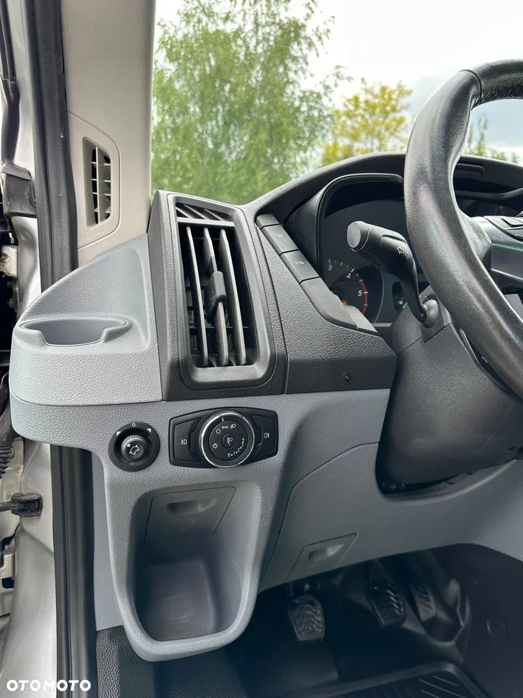 Ford Transit L2H2 AWD Trend - 21