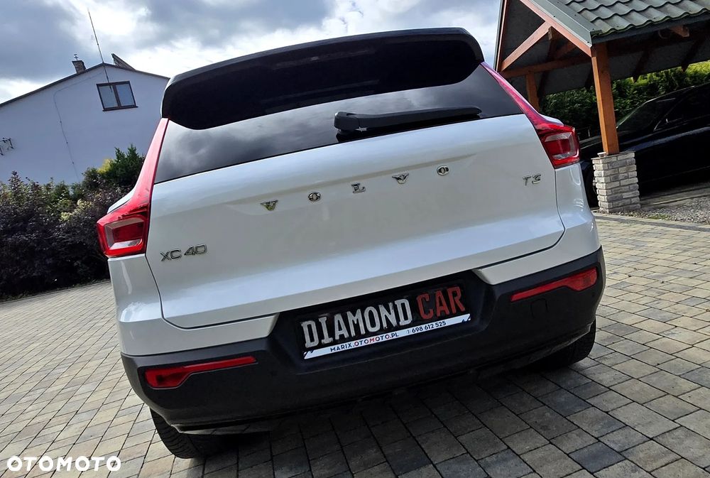 Volvo XC 40 T3 R-Design - 19