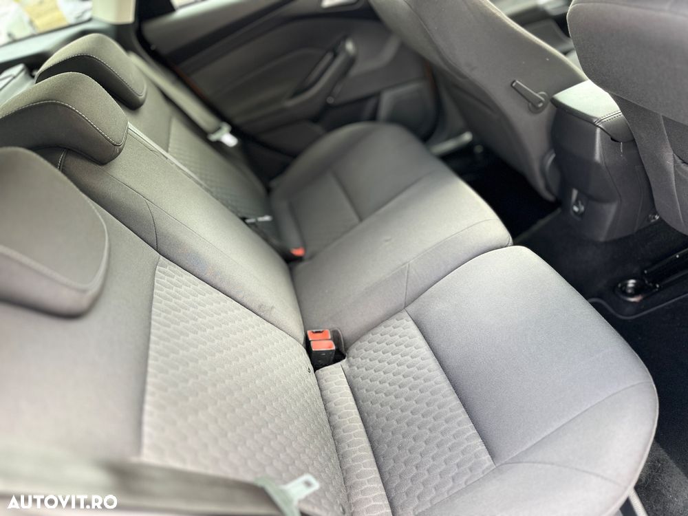 Ford Focus Turnier 1.6 TDCi DPF Start-Stopp-System Titanium - 7