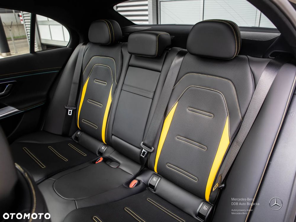 Mercedes-Benz Klasa E AMG 53 PHEV 4Matic+ 9G-Tronic TCT - 14