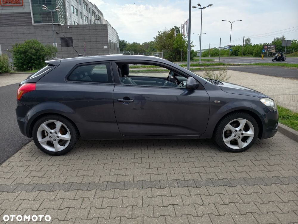 Kia ProCeed 2.0 Optimum + - 7