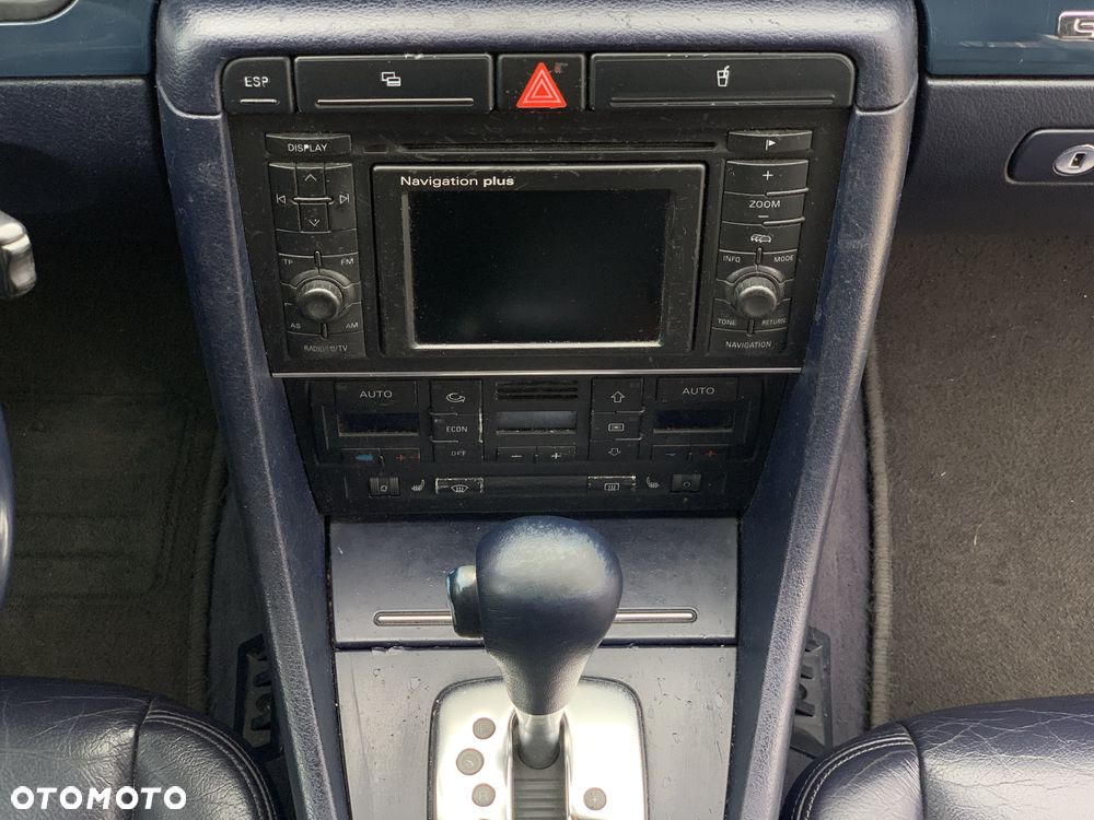 Audi A4 ver-3-0-quattro-tiptronic - 37