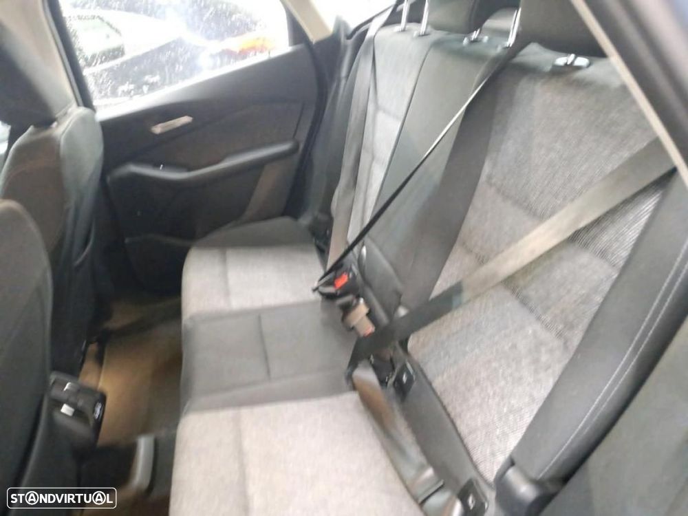 BMW 225xe Active Tourer e xDrive - 4