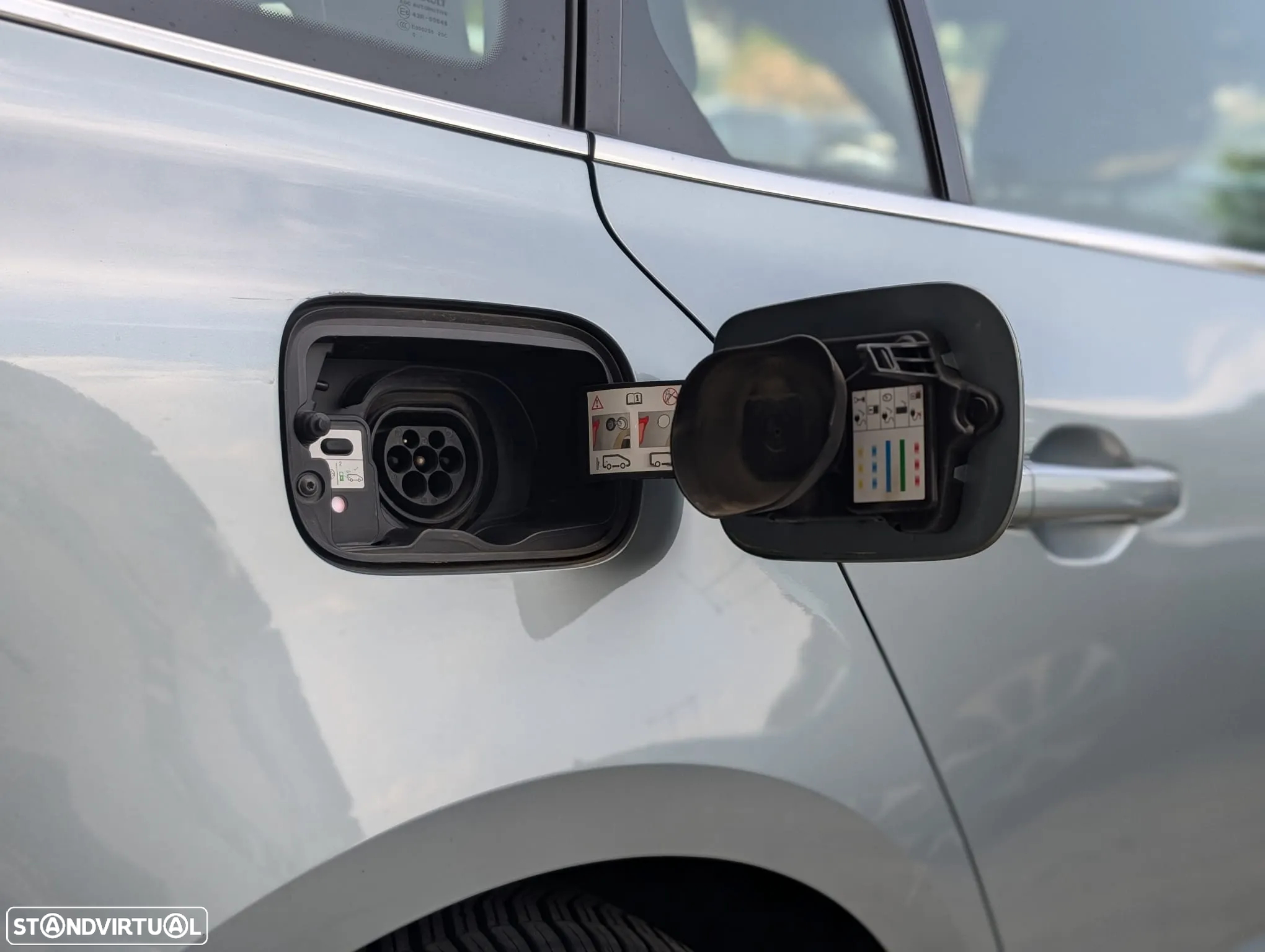 Renault Mégane Sport Tourer 1.6 E-Tech Plug-In Limited - 13