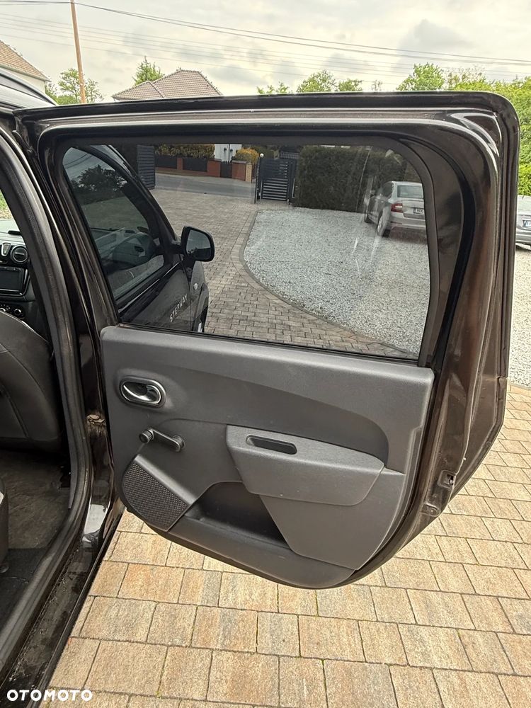 Dacia Lodgy 1.6 SCe Stepway S&S - 10