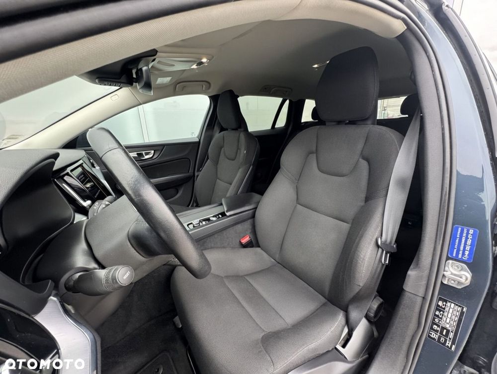 Volvo V60 Cross Country - 27