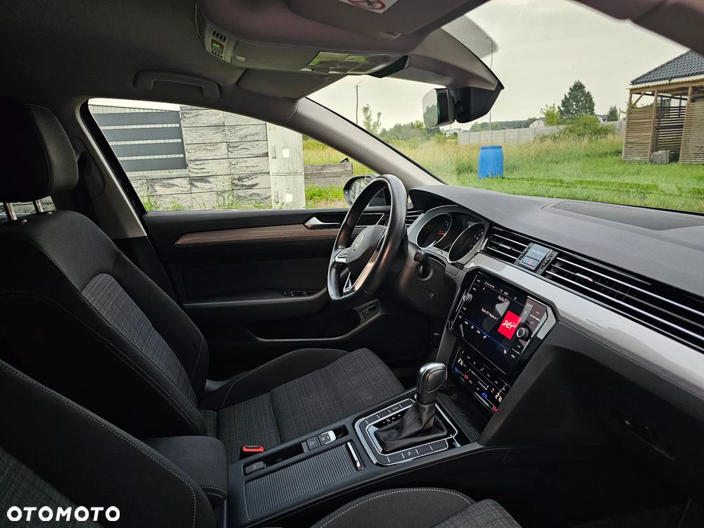 Volkswagen Passat 2.0 TDI (BlueMotion Technology) DSG Highline - 20