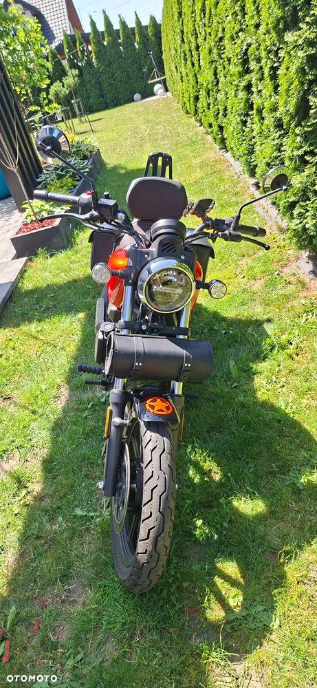 QJMOTOR SRV 125 - 2