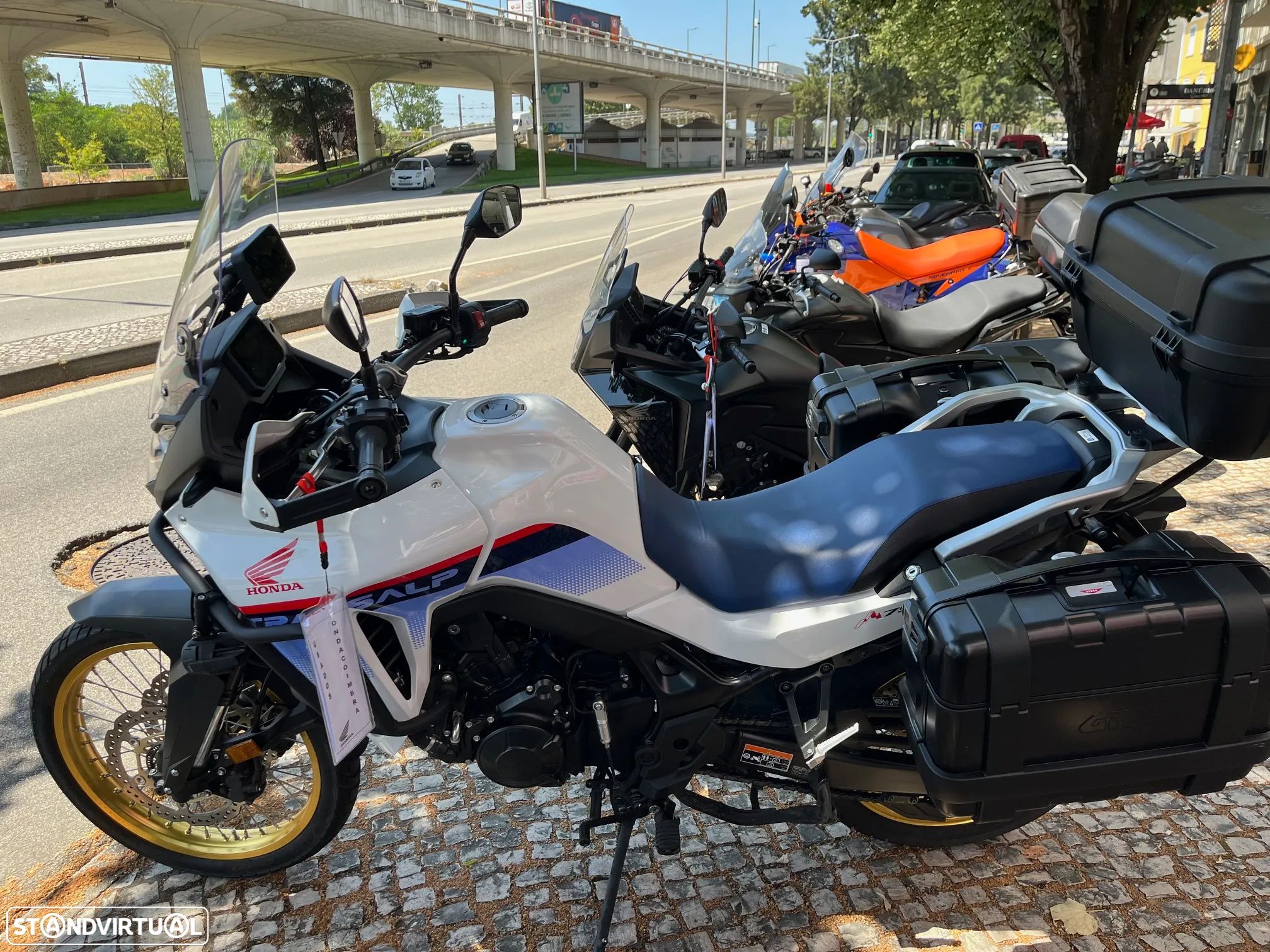 Honda XL 750 TRANSALP - 1