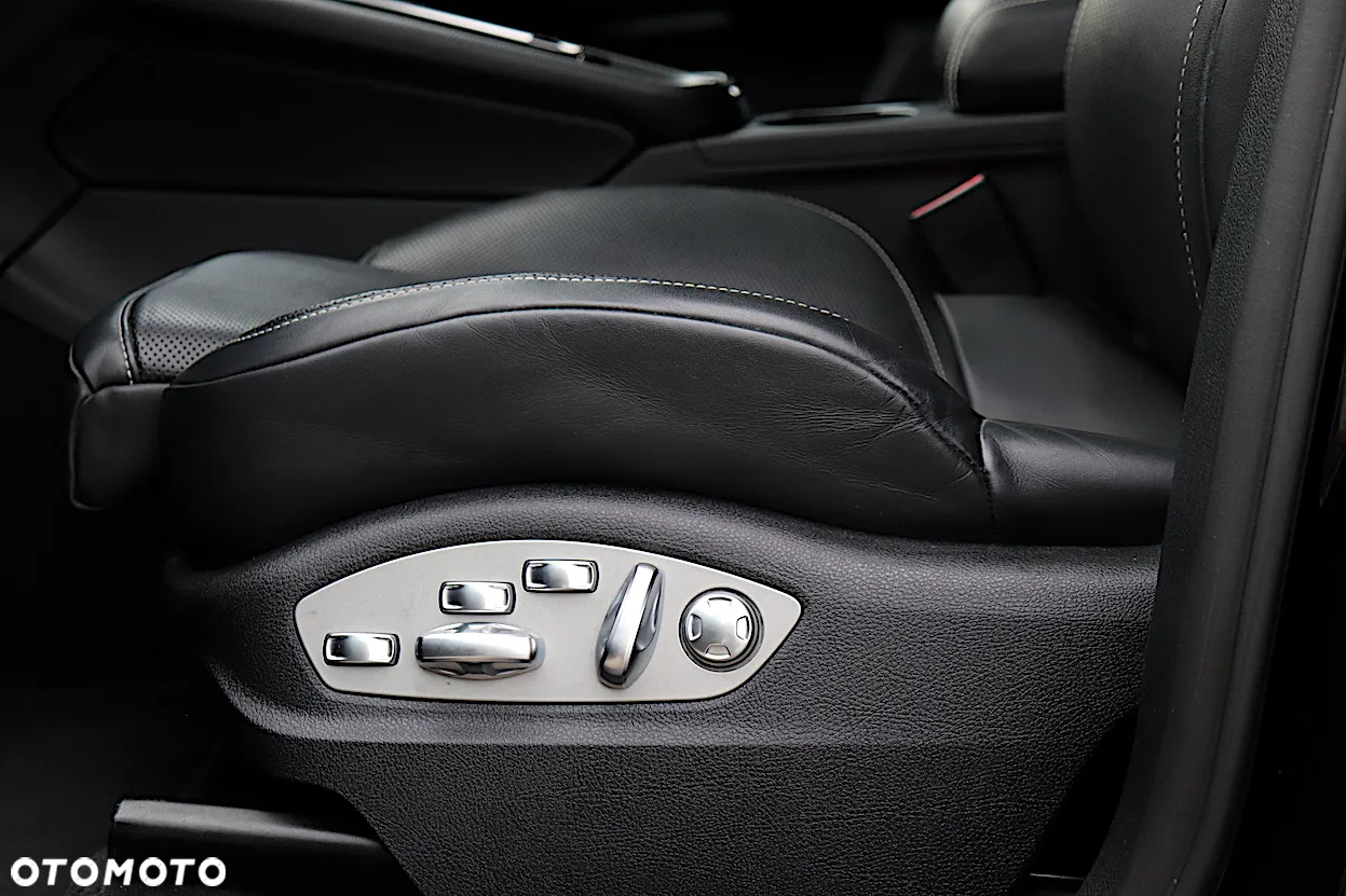Porsche Macan - 11