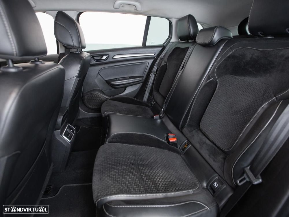 Renault Mégane Sport Tourer - 9